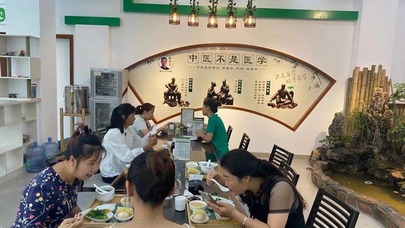 养生馆与理疗馆：如何选择适合自己的健康之道