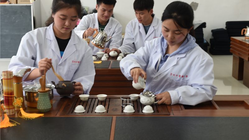专业足疗手法揭秘：掌握这些，足疗不再只是按摩